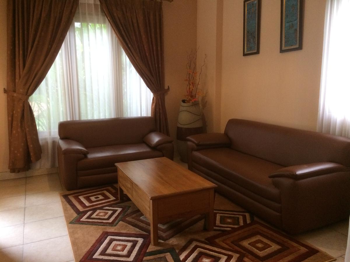 Ada Waktu Homestay Jejeran Экстерьер фото